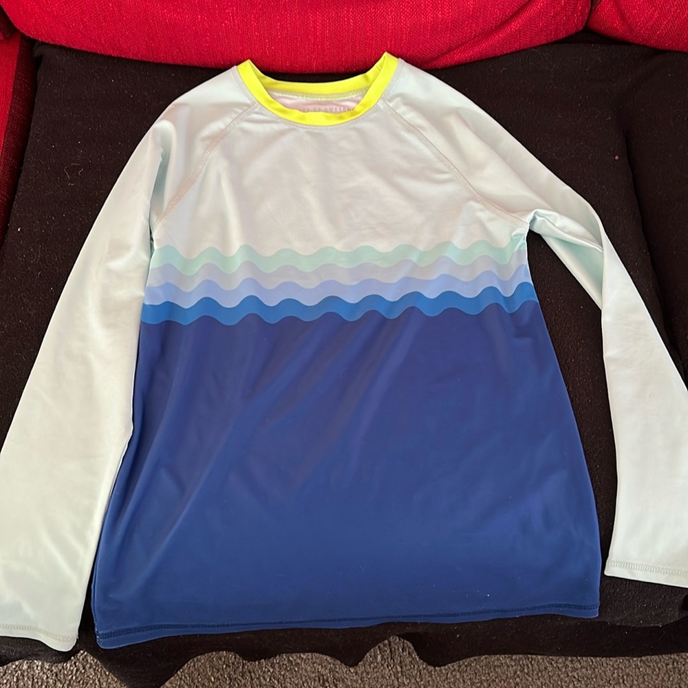 Rockets of awesome rash guard barely worn size 12